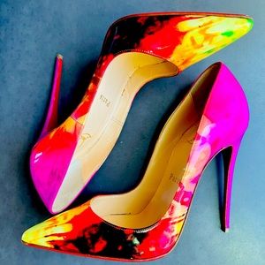 Christian Louboutin So Kate patent pump. Size 7.5. Includes dust bag.